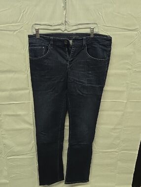 Elie Tahari Flare Dark Wash Women’s Jeans - Black Size 10